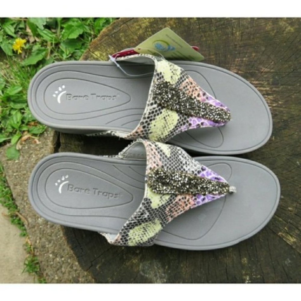 Bare Traps Druzy Snakeskin Accent Comfort Flip Flop Sandals Spring Beach NEW 7 - Picture 3 of 9